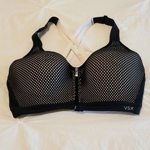 Victoria's secret sport.  VSX SPORT. Size 34D.  NWOT